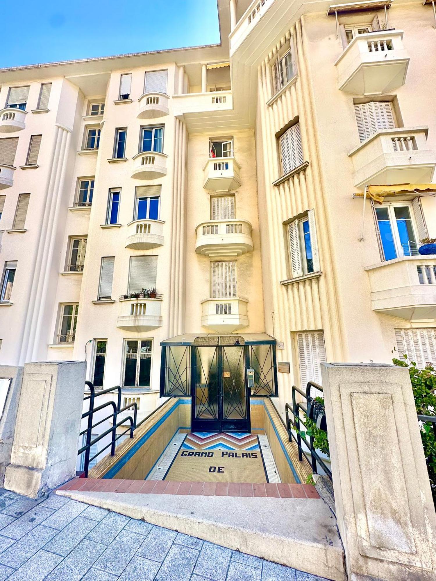 Charming Flat At Monaco's Edge