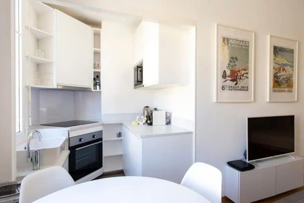 Charming Flat At Monaco's Edge
